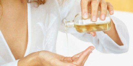 Huile de ricin : contre l'acné